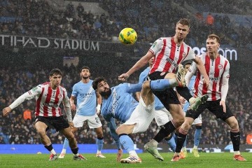 曼城2-0布伦特福德 晋级英联杯四强