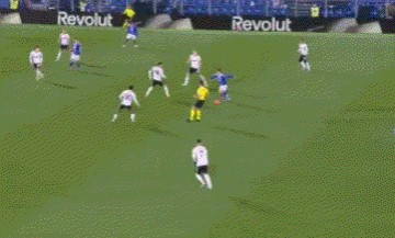 2-0,21岁皇马旧将妙传,38岁法布雷加斯率队12场不败,逼近意甲榜首