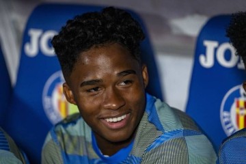 恩德里克租借里昂:19岁巴西新星的法甲逐梦之旅